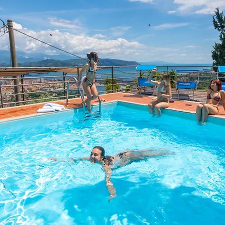 Villa Le Palme-Pool, Garden, Terrace & Sea View 别墅 斯培西亚