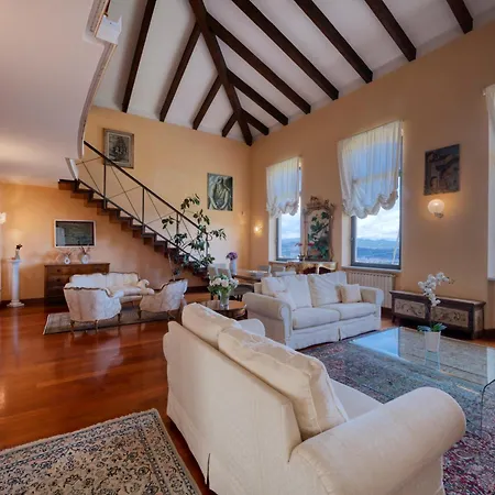 Villa Le Palme-Pool, Garden, Terrace & Sea View 斯培西亚