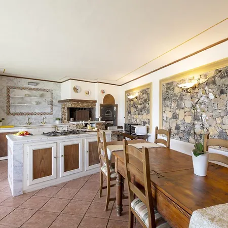 Le Palme-pool, Garden, Terrace & Sea View *