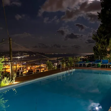 Villa Le Palme-Pool, Garden, Terrace & Sea View Vila *
