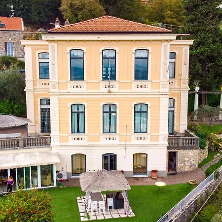 Le Palme-pool, Garden, Terrace & Sea View Villa