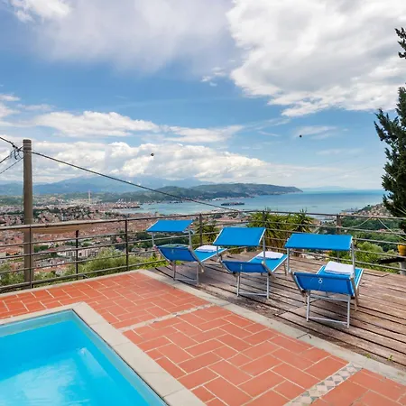 Villa Le Palme-Pool, Garden, Terrace & Sea View Vila La Spezia