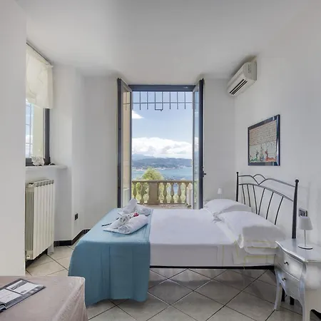 Le Palme-pool, Garden, Terrace & Sea View Villa *