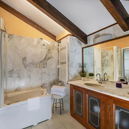 Villa Le Palme-pool, Garden, Terrace & Sea View *