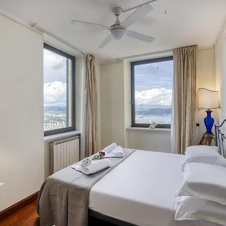 Le Palme-pool, Garden, Terrace & Sea View Специя