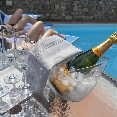 Villa Le Palme-pool, Garden, Terrace & Sea View La Spezia