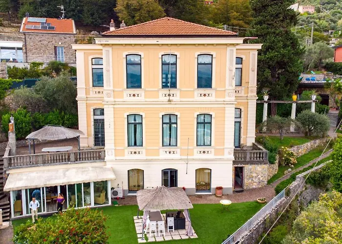 Le Palme-pool, Garden, Terrace & Sea View Villa