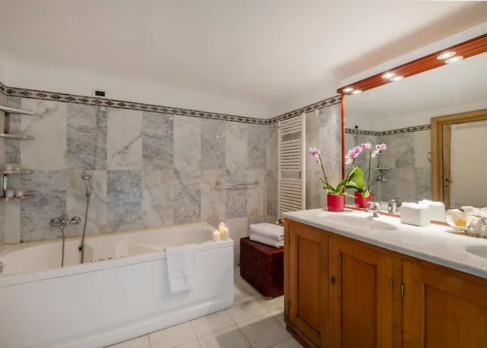 Le Palme-pool, Garden, Terrace & Sea View Villa