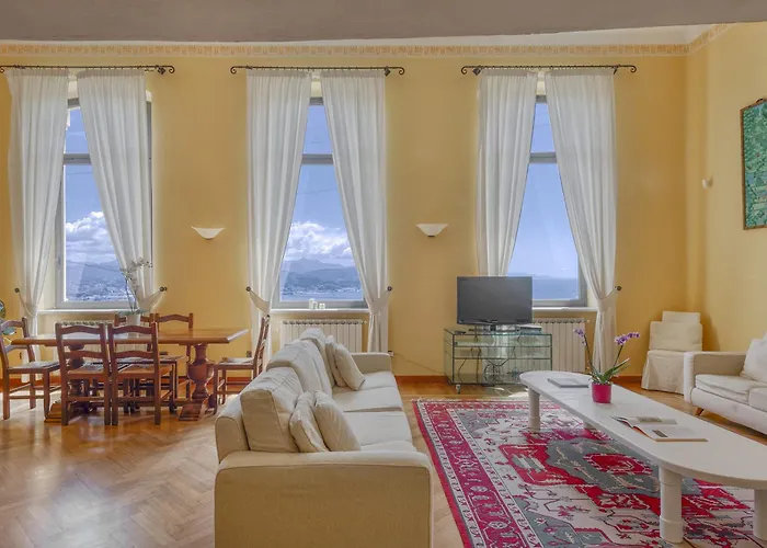 Le Palme-pool, Garden, Terrace & Sea View La Spezia
