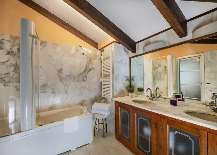 Villa Le Palme-pool, Garden, Terrace & Sea View *